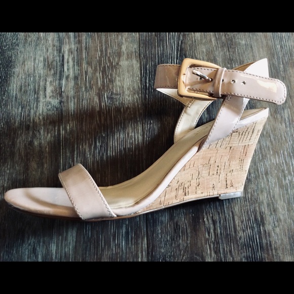 Nine West Wedge Sandals Size 7 - Picture 4 of 4